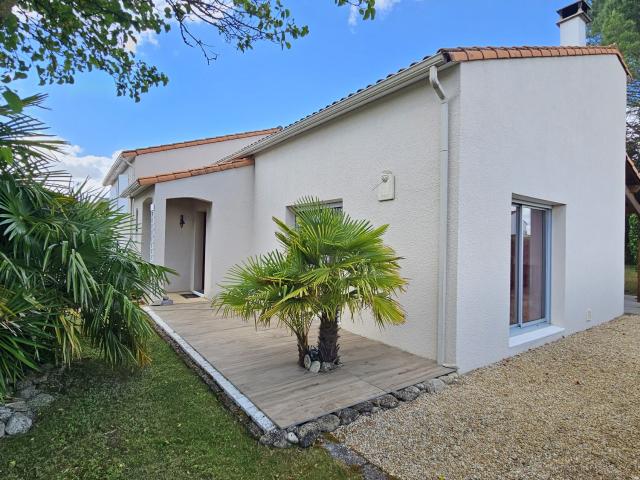 Maison vente à Aiffres, Deux-Sèvres