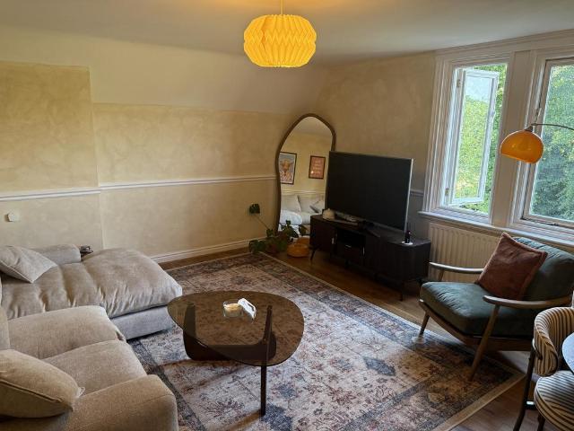 Apartment for rent in Calderstones