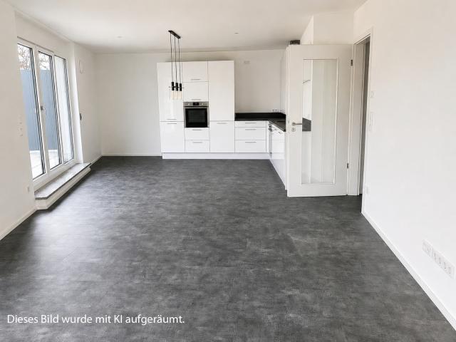 Dachgeschosswohnung kaufen in Finsing, Bayern