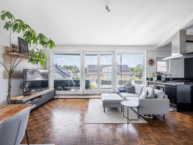Dachgeschosswohnung kaufen in Moosach, München