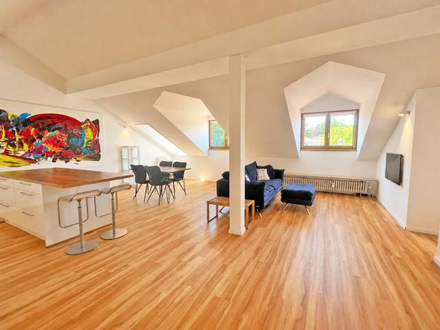 Dachgeschosswohnung kaufen in Bayern
