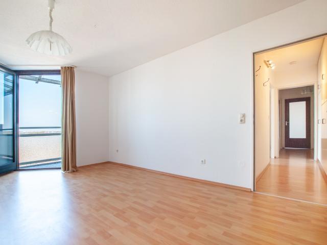 Dachgeschosswohnung kaufen in Unterschleißheim, Bayern