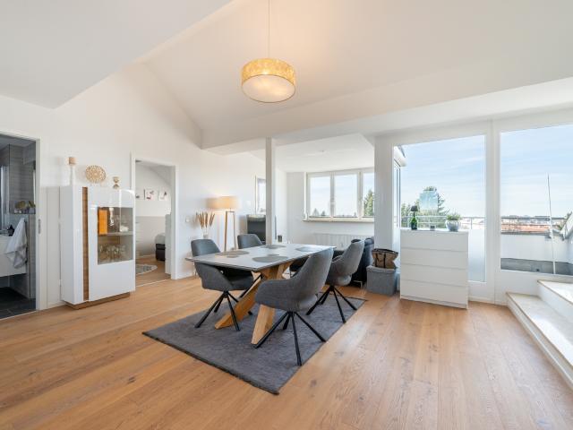 Dachgeschosswohnung kaufen in Sendling-Westpark, München