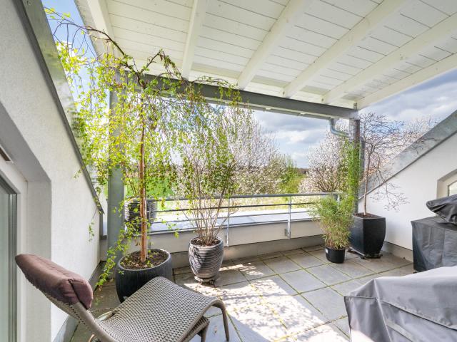 Dachgeschosswohnung kaufen in Aubing-Lochhausen-Langwied, München