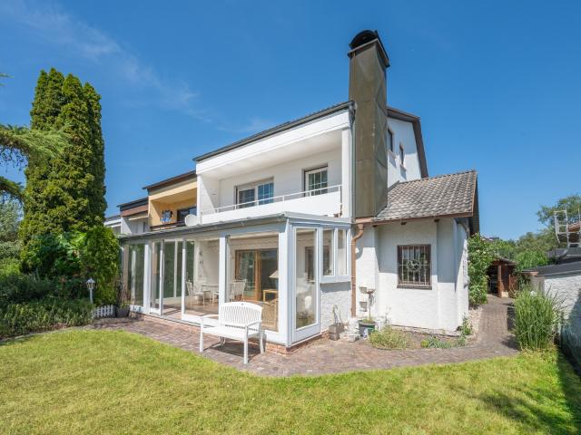 Villa kaufen in Graßlfing, Olching