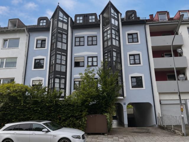 Wohnung kaufen in Milbertshofen-Am Hart, München