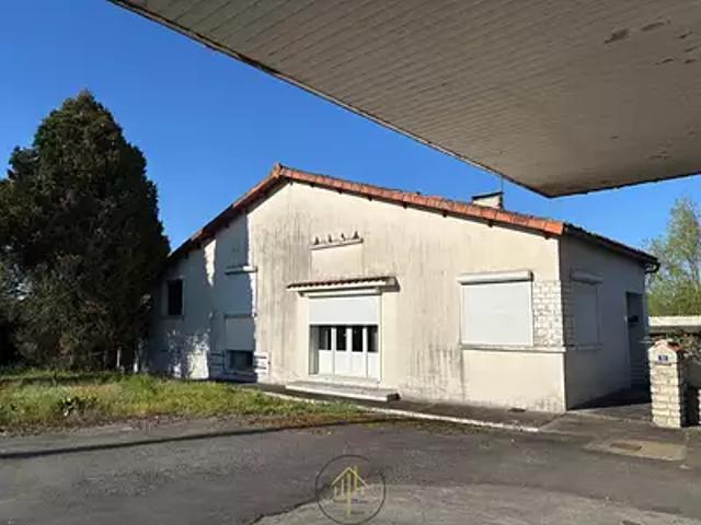 Maison vente à Confolens, Aigre