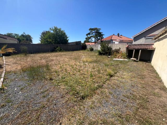 Terrain vente à Nantes, Aigrefeuille-sur-maine