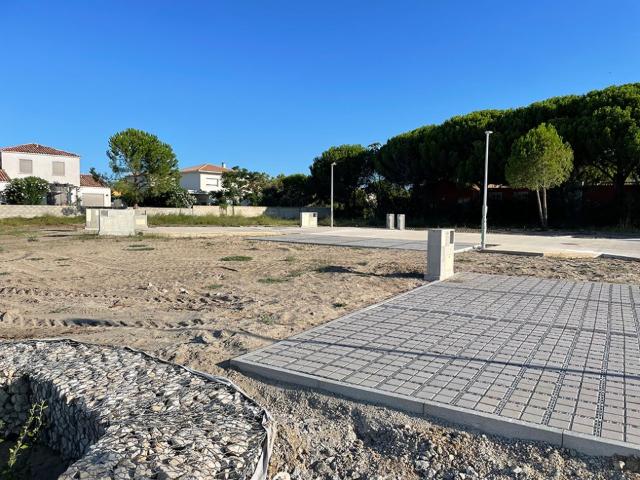 Terrain vente à Nîmes, Aigues-mortes