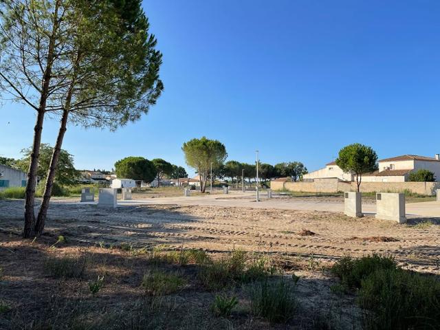 Terrain vente à Nîmes, Aigues-mortes