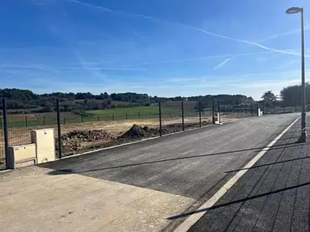 Terrain vente à Nîmes, Aigues-vives