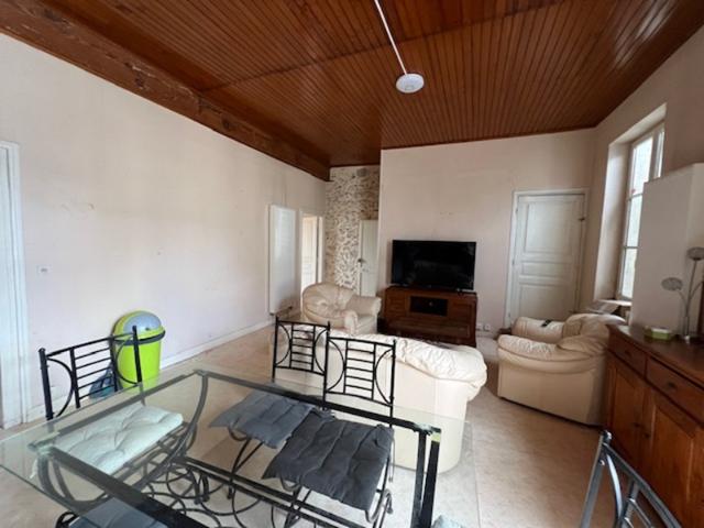 Maison vente à Agen, Aiguillon