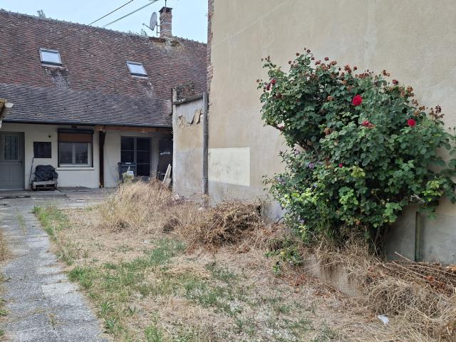 Maison vente à Aillant-sur-Tholon, Montholon