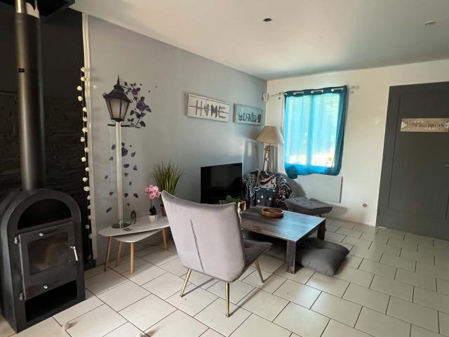 Maison vente à Aillant-sur-Tholon, Montholon