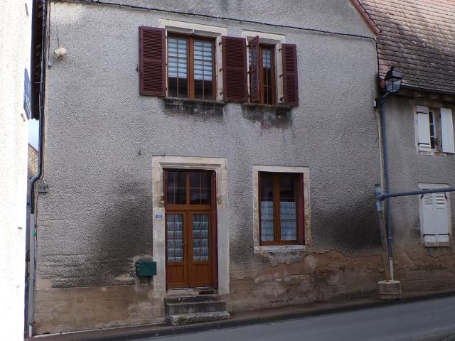 Maison vente à Montluçon, Ainay-le-château
