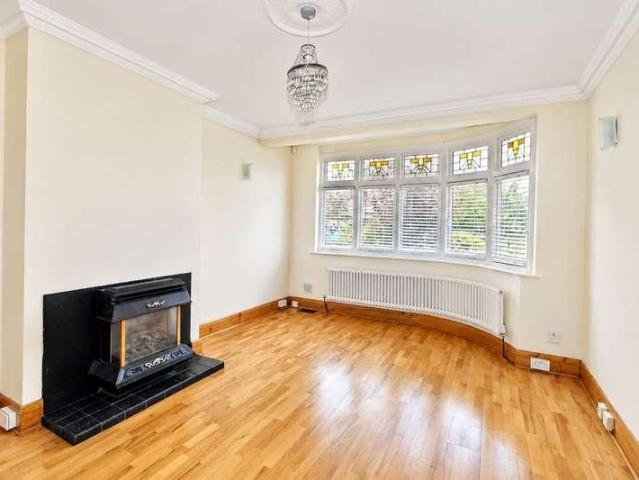 House for rent in Rush Green, Greater London