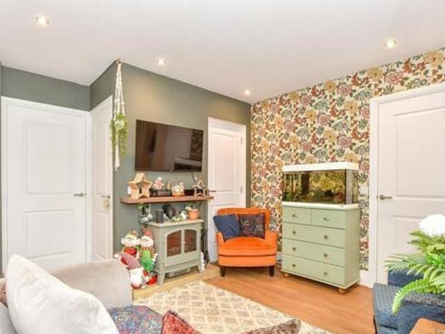 House for sale in Spring Vale, Hampshire