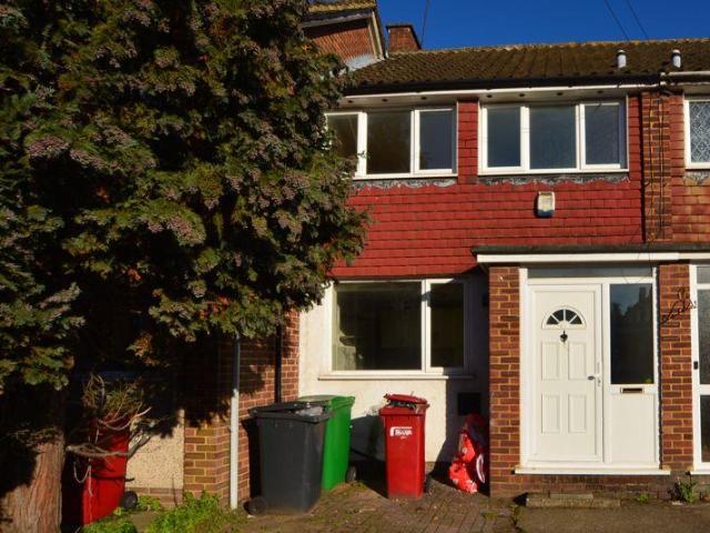 House for rent in Colnbrook with Poyle, Slough