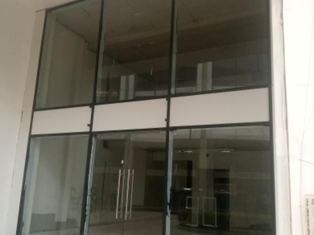 Commercial for sale in Hariana