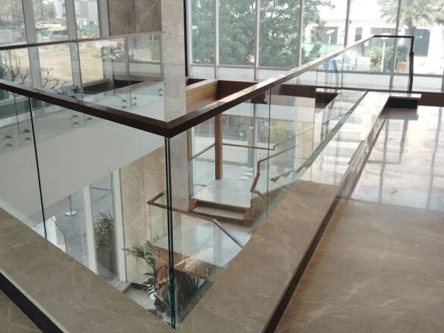 Commercial for sale in Hariana