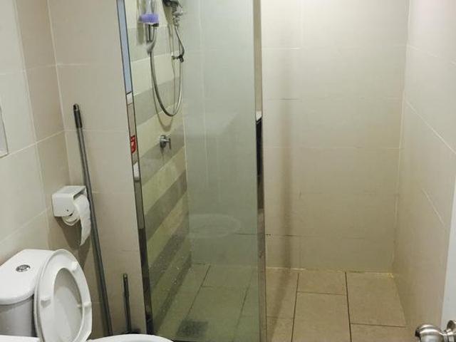 Room for rent in Petaling, Alam Impian