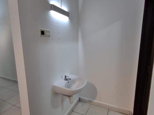 Room for rent in Petaling, Alam Impian