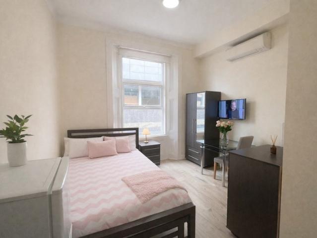 Studio for rent in South Kensington, Greater London