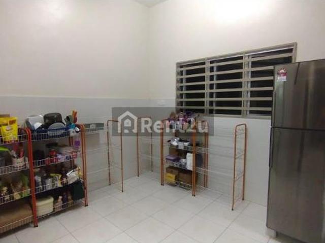 Room for rent in George Town, Negeri Pulau Pinang