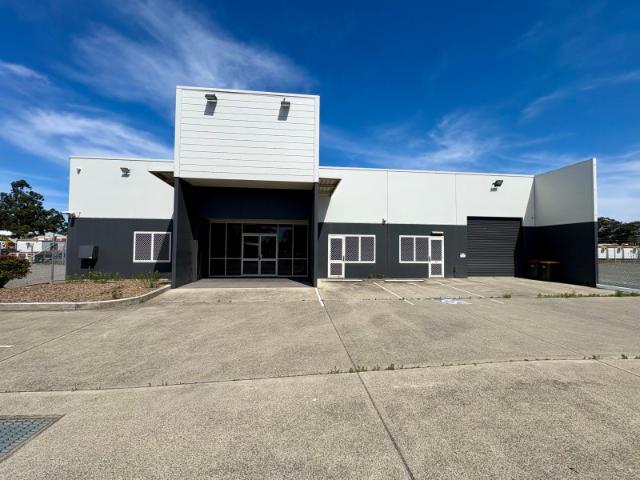 Warehouse for rent in Heatherbrae, Newcastle-Maitland