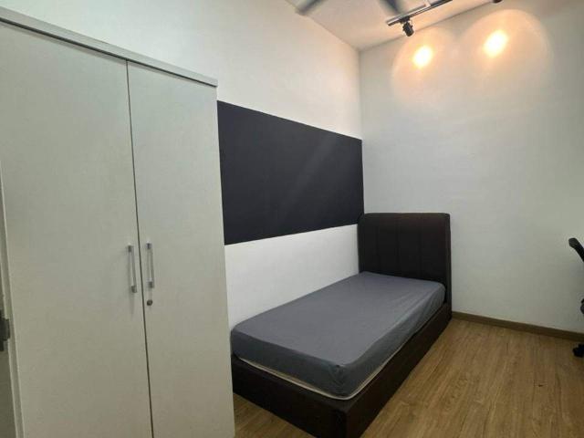 Room for rent in Petaling, Alam Impian