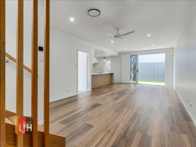 Townhouse for rent in Toombul, Queensland