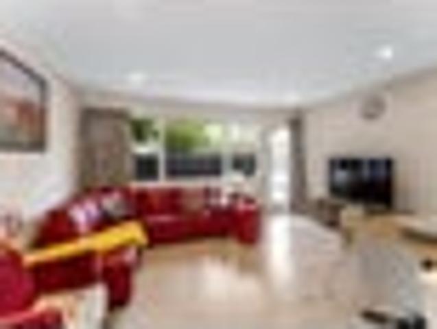 Apartment for sale in Heathcote, Canterbury