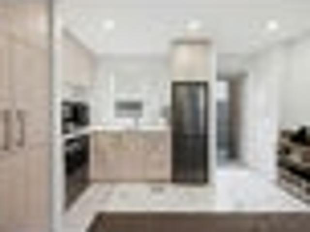 Townhouse for sale in Heathcote, Canterbury