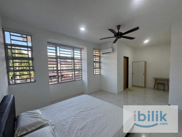 Room for rent in Wellesley, Penang