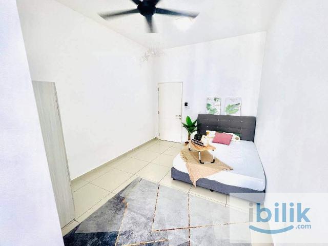 Room for rent in Sendayan Village, Negeri Sembilan