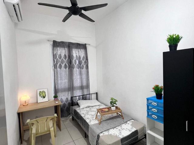 Room for rent in SL 4, Majlis Perbandaran Kajang