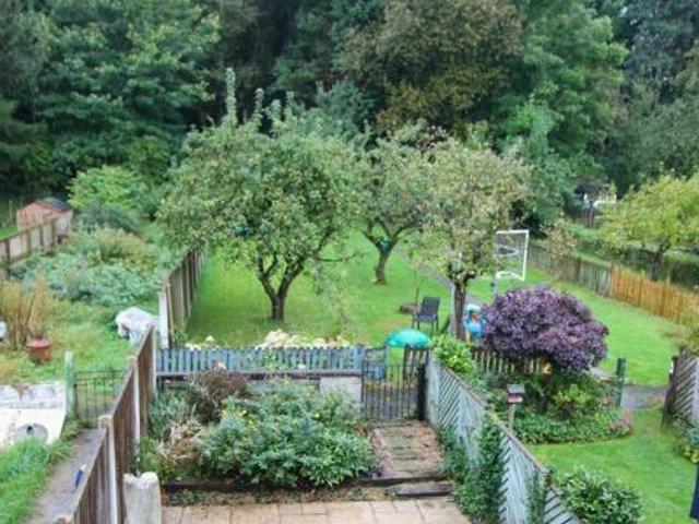 House for sale in Cottingley, West Yorkshire