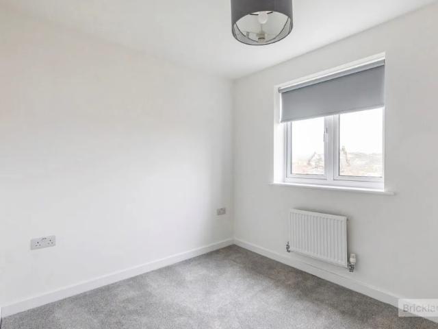 House for rent in Priors Hall Park, Weldon