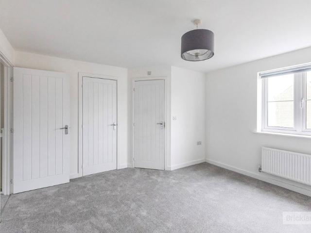 House for rent in Priors Hall Park, Weldon
