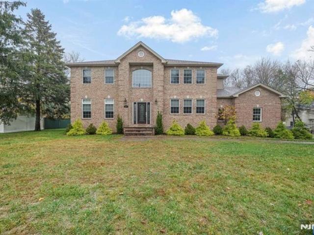 House for sale in Mahwah, New Jersey