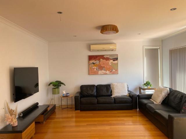 Room for rent in Camerons Creek, Victoria