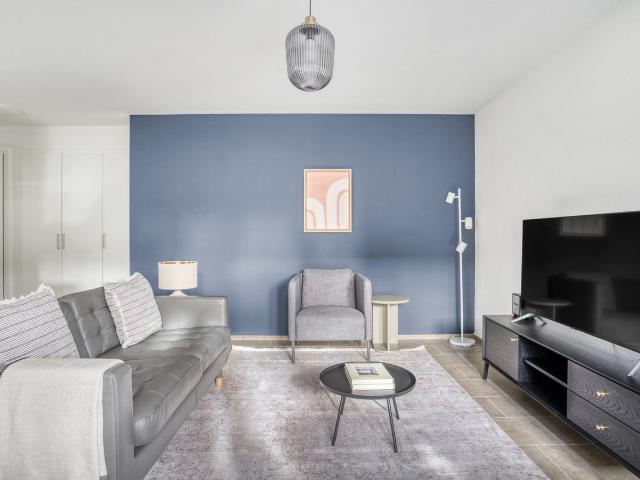 Apartment mieten in Einigen, Zürich