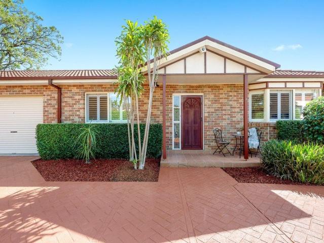 Villa for sale in Sydney, New South Wales