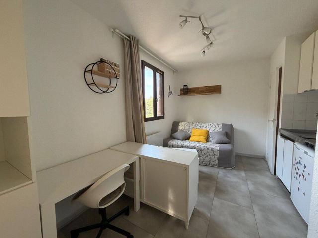 Studio location à Pont de Béraud, Aix-en-Provence