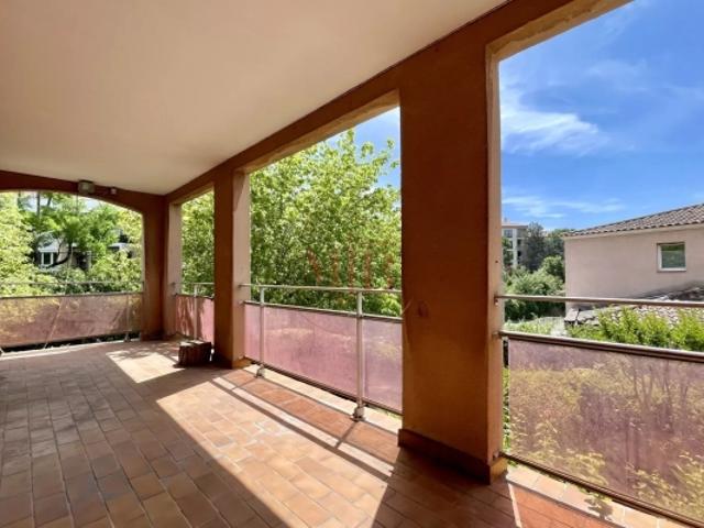 Appartement vente à Aix-en-Provence, Aix-en-provence