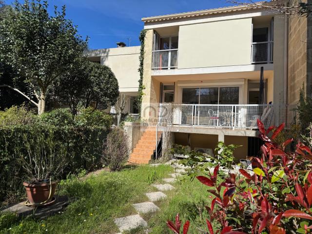 Maison vente à Aix-en-Provence, Le Tholonet