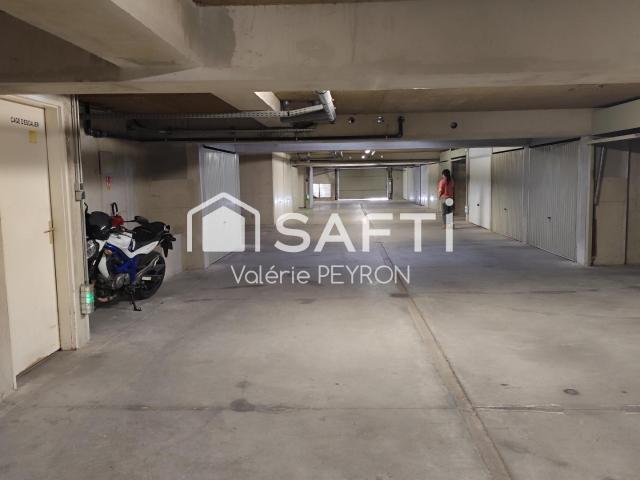 Garage vente à Aix-en-Provence, Aix-en-provence