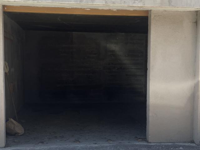 Garage vente à Aix-en-Provence, Aix-en-provence