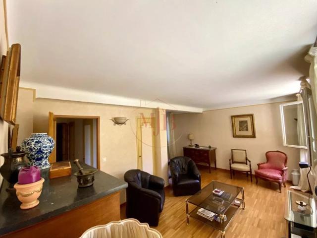 Appartement vente à Aix-en-Provence, Aix-en-provence