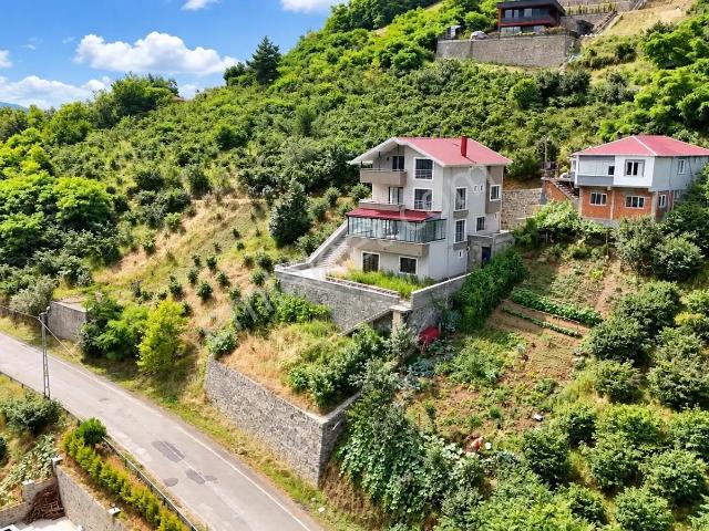 Tütüncüler, Akçaabat içerisinde satılık Villa